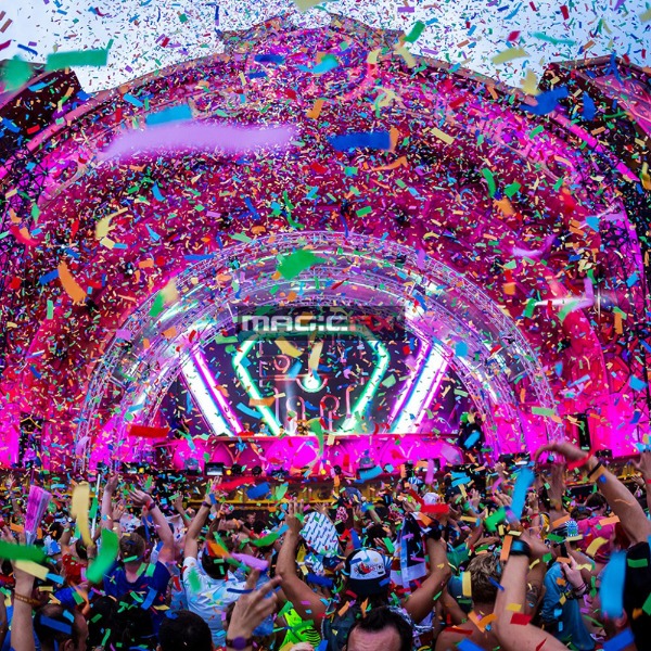 Confetti Stadium Shot II